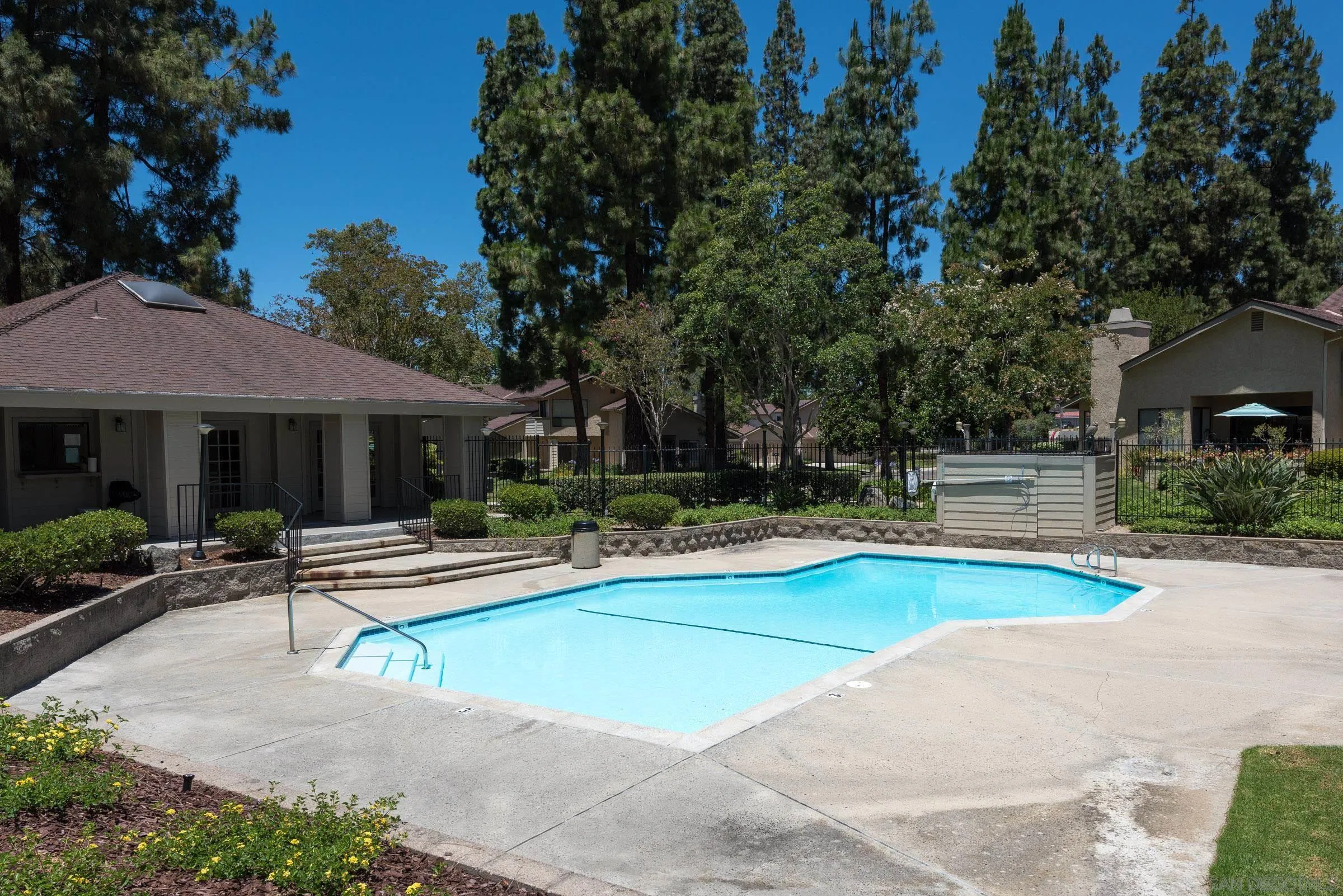 Photo #17: 250044361 Listing: Photo #17