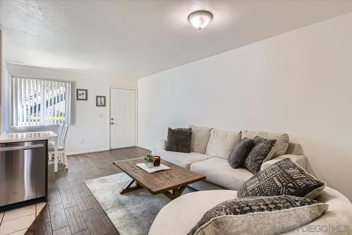 Photo #5: 250044364 Listing: Photo #5