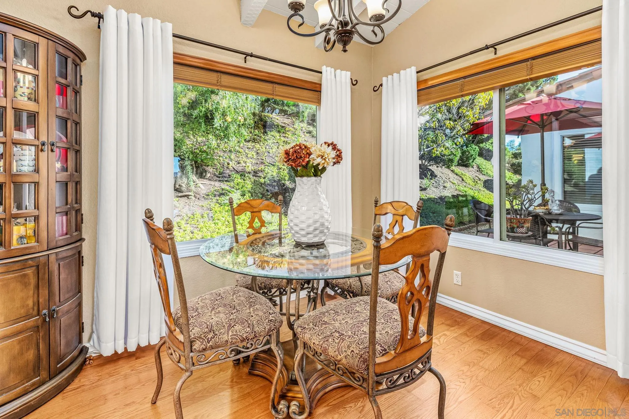 Photo #11: 250044366 Listing: Photo #11