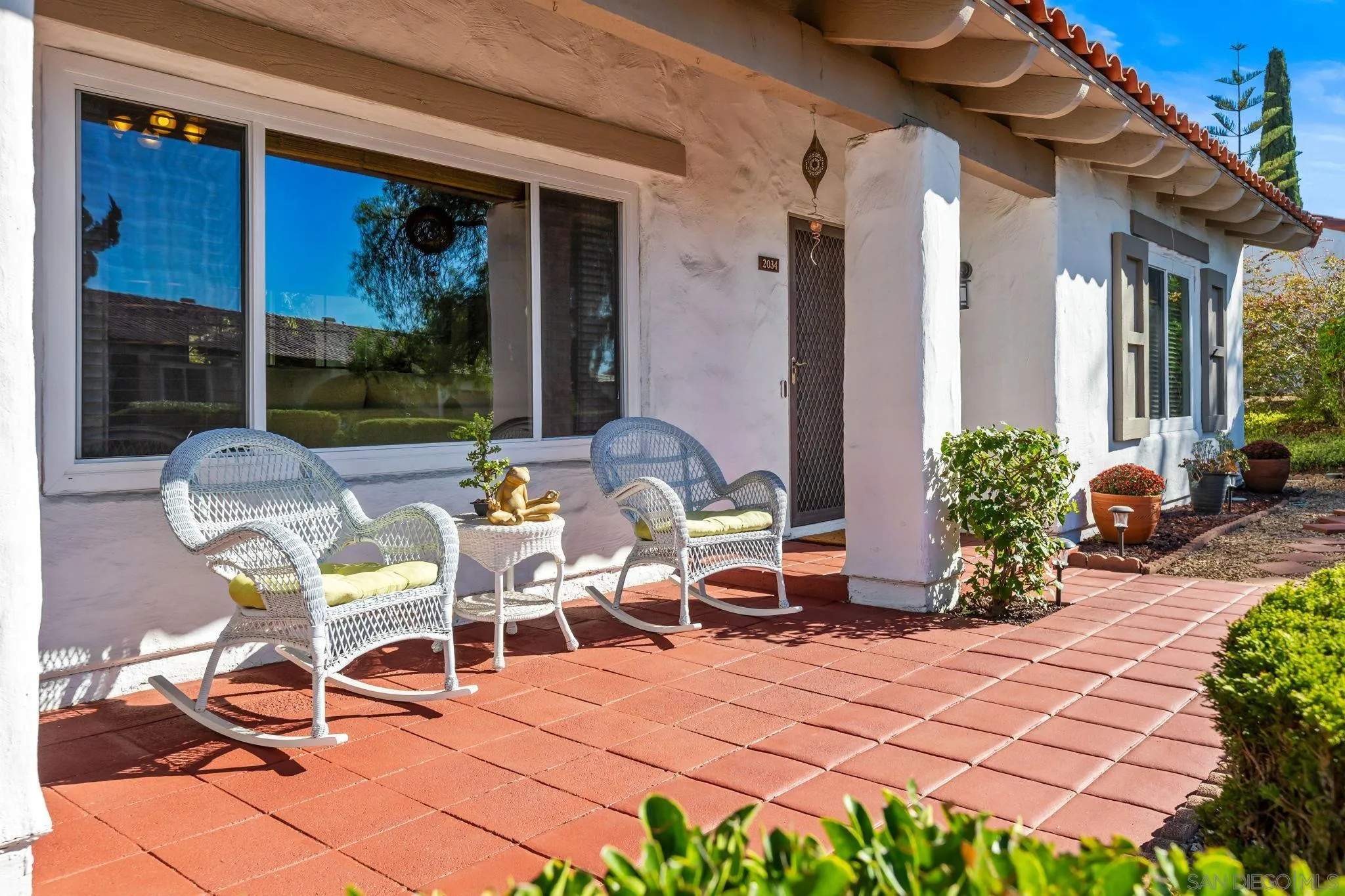 Photo #2: 250044366 Listing: Photo #2