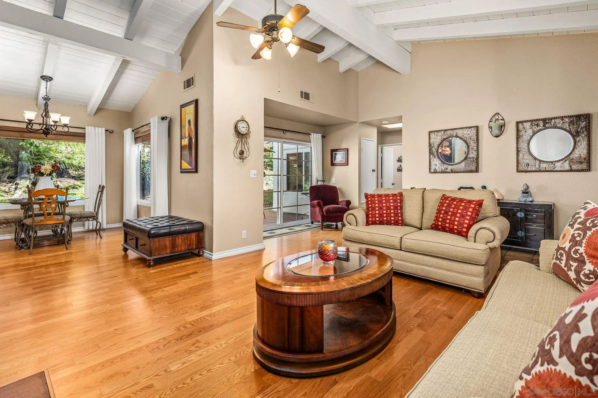 Photo #7: 250044366 Listing: Photo #7