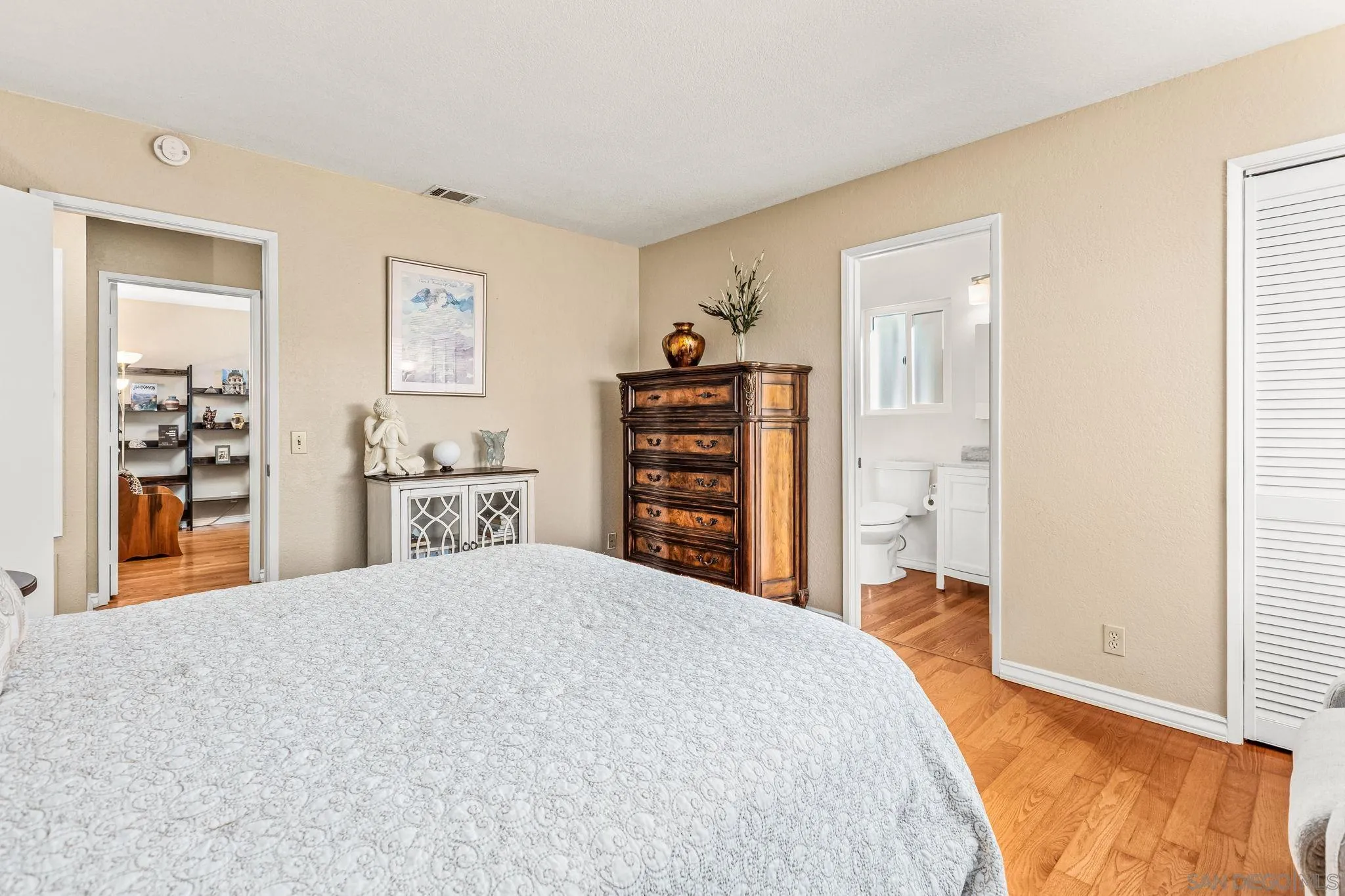 Photo #19: 250044366 Listing: Photo #19