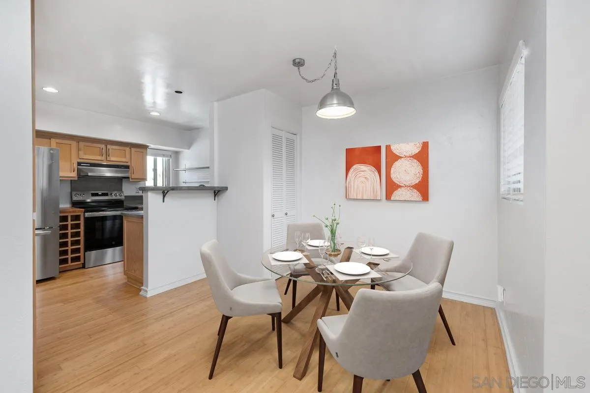 https://cdn.realtyfeed.com/cdn/127/250044368/c37d62c0bd155e5720c7e74d7ed25882.webp