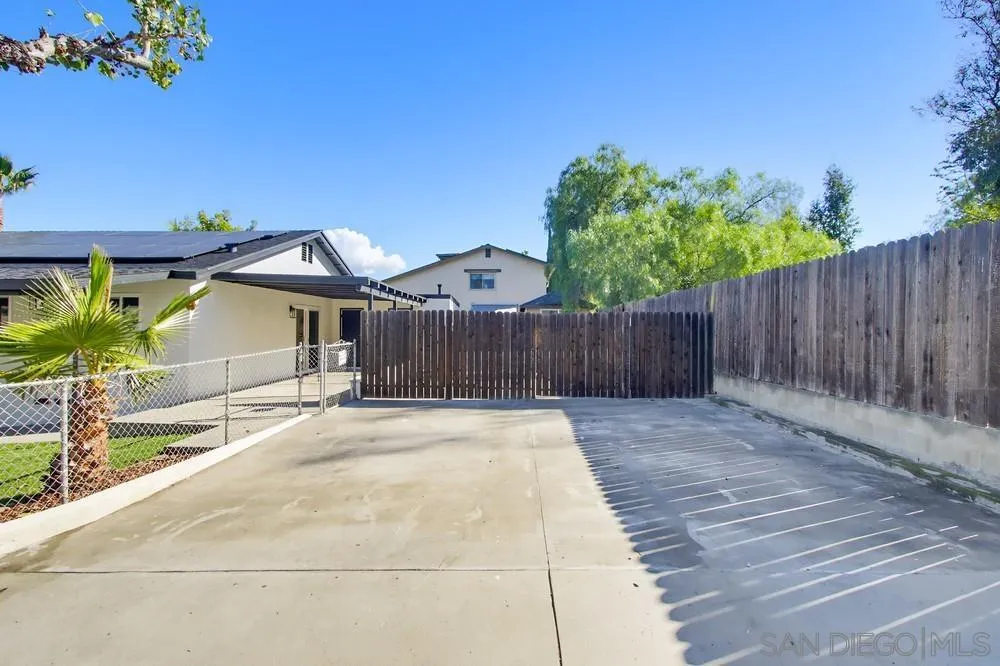 https://cdn.realtyfeed.com/cdn/127/250044379/06b6f6961c0ade92239880a05b956ccd.webp