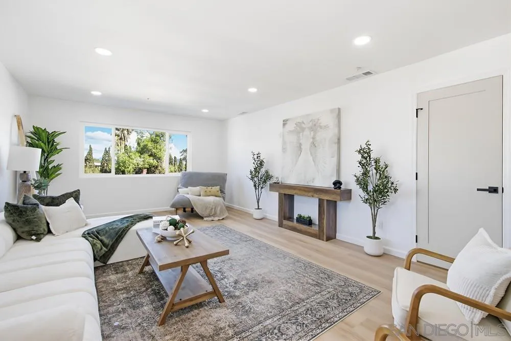 https://cdn.realtyfeed.com/cdn/127/250044379/79277810428278b2cf8da7f58663db01.webp