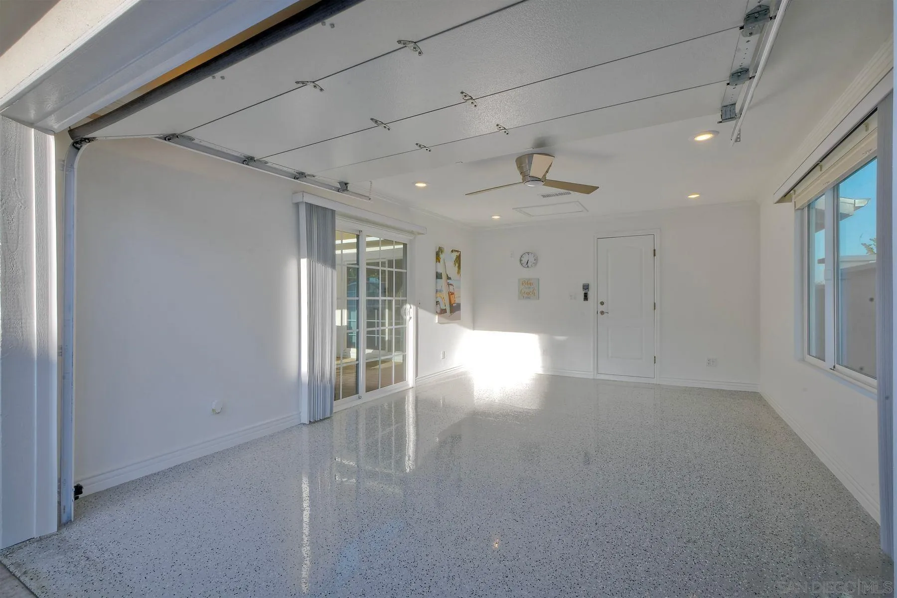 https://cdn.realtyfeed.com/cdn/127/250044380/da8100adb7bba961c5a7793592171b62.webp