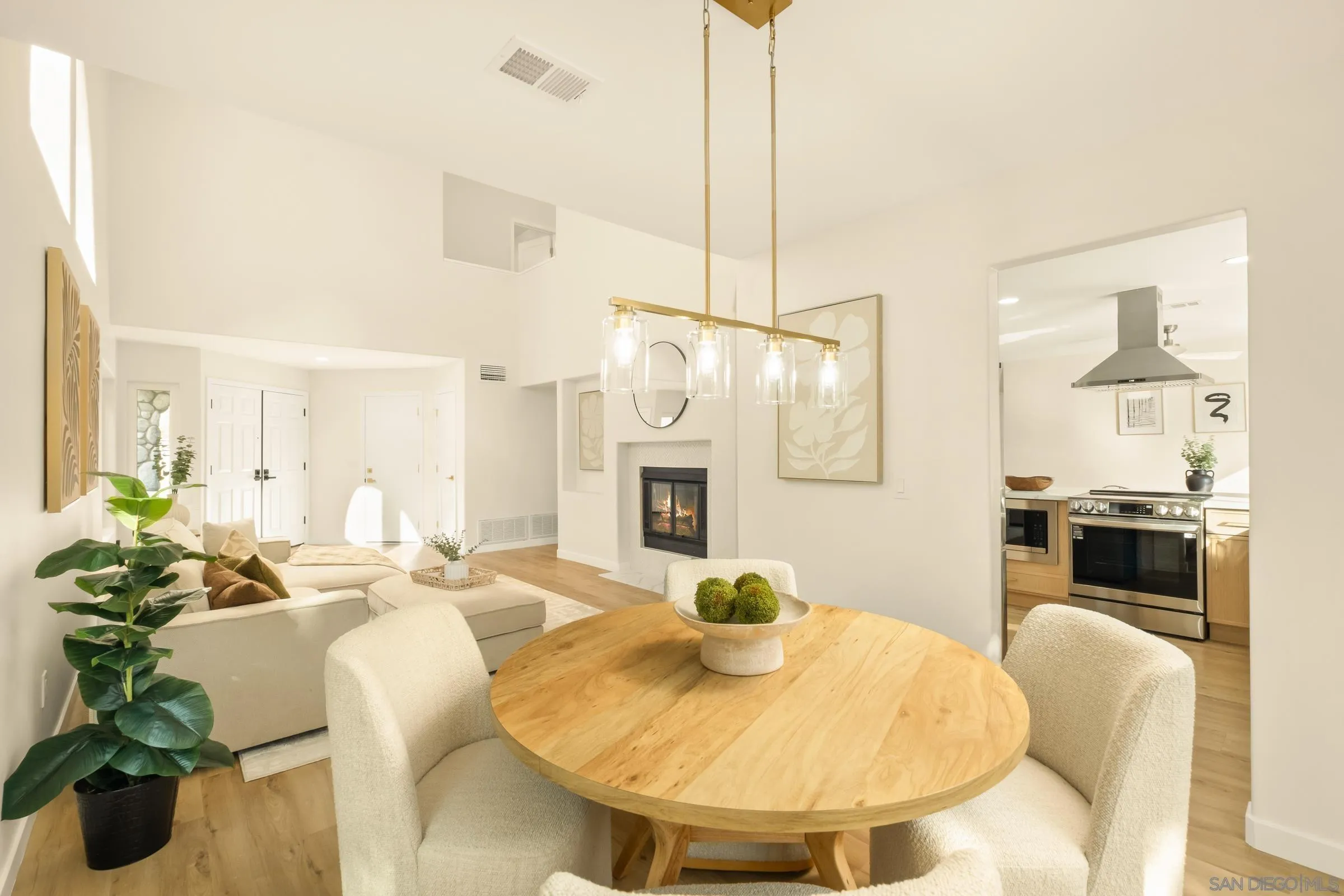 https://cdn.realtyfeed.com/cdn/127/250044386/6161918404efebd7b5644064678f84f2.webp