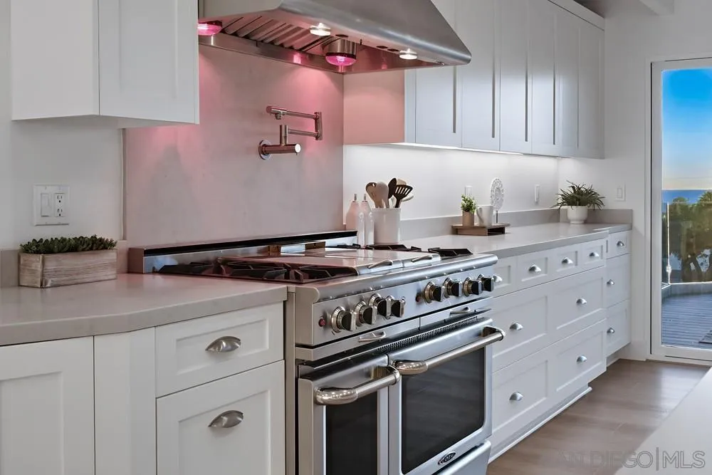 https://cdn.realtyfeed.com/cdn/127/250044397/96eeb26e3ae7f8189102fe57e9d29e00.webp