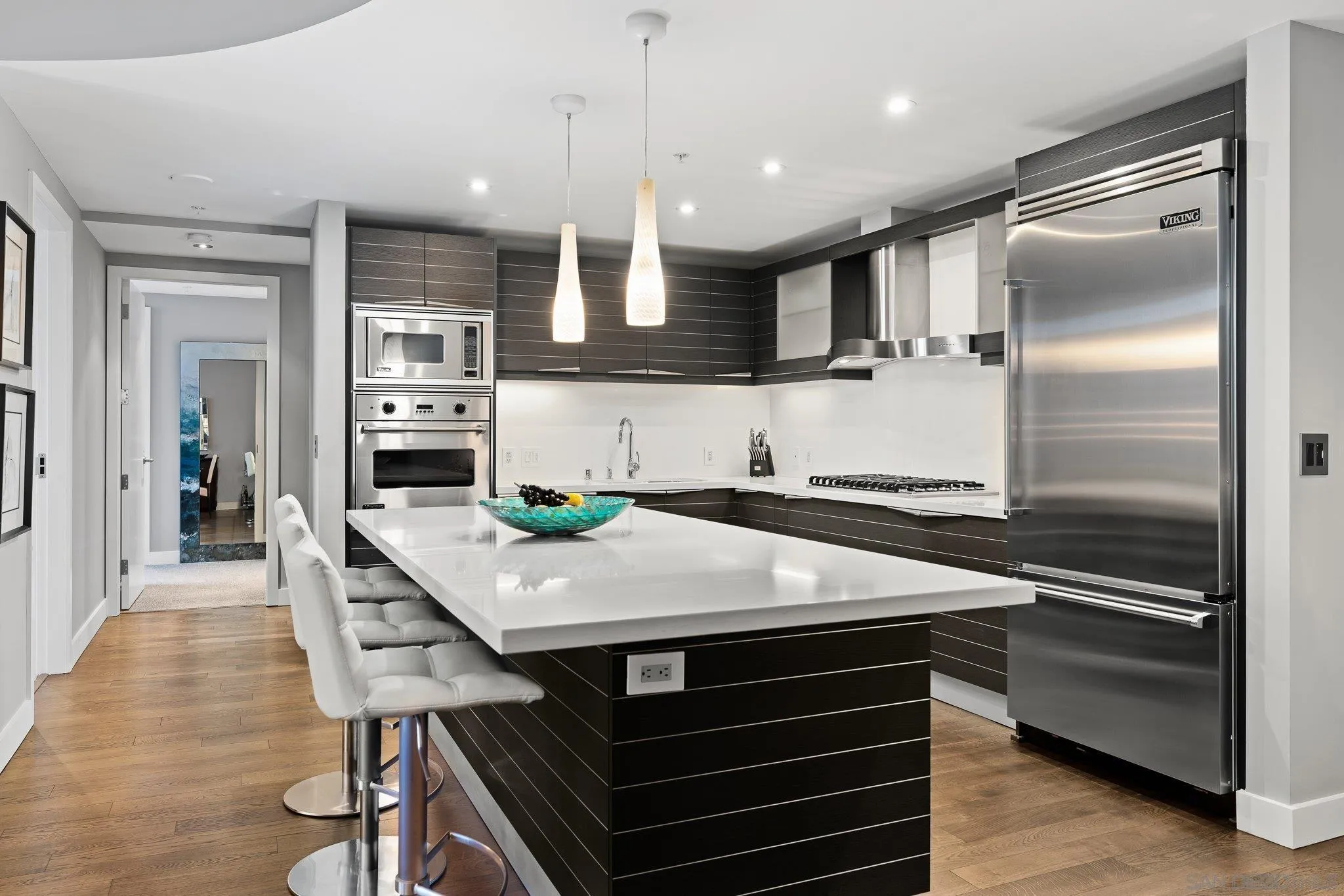 https://cdn.realtyfeed.com/cdn/127/250044400/0733edc69d536728a35854710c3607f6.webp