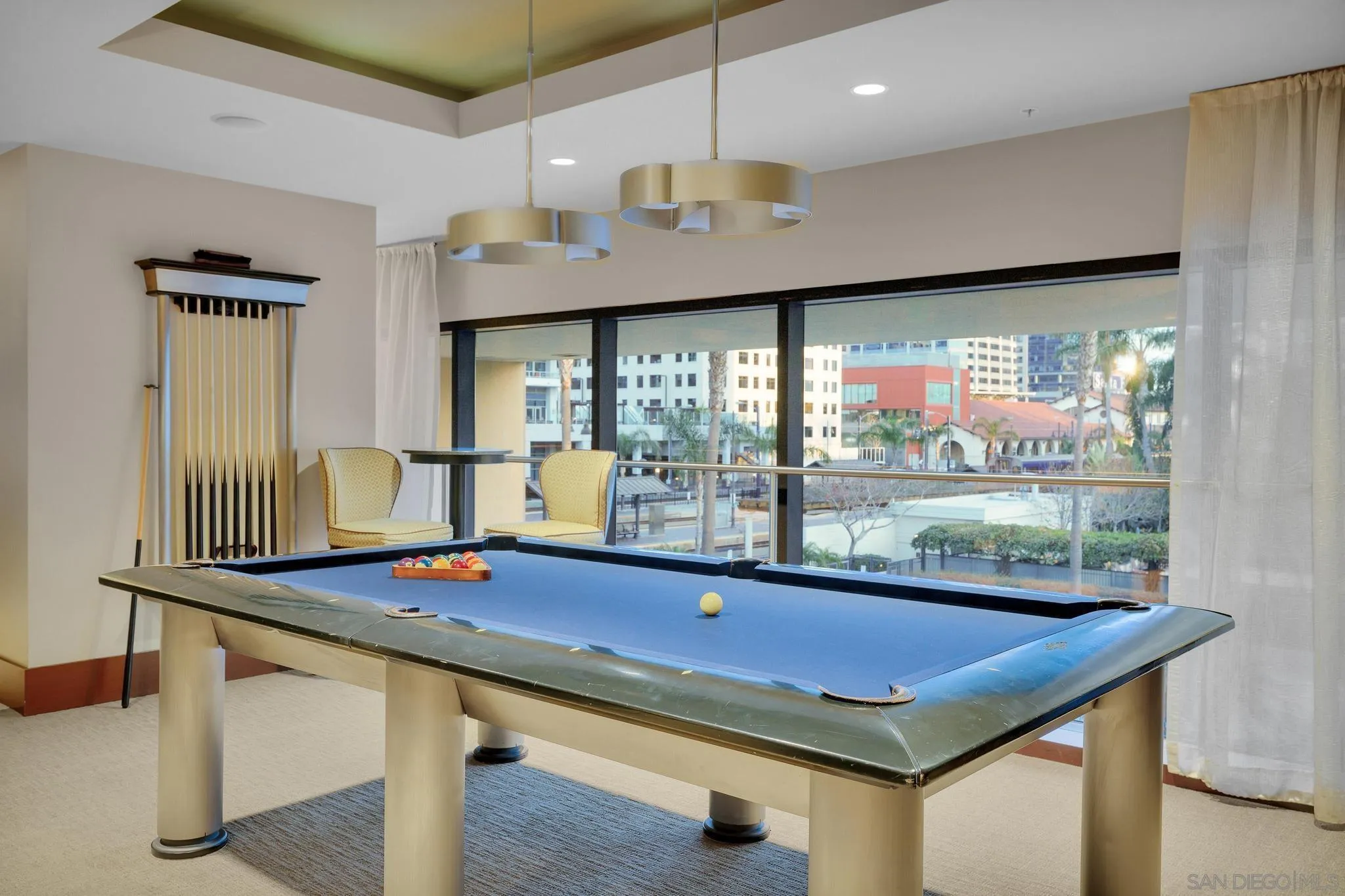 https://cdn.realtyfeed.com/cdn/127/250044400/3c52d3ac403915e9049d7ab1755fb8ce.webp