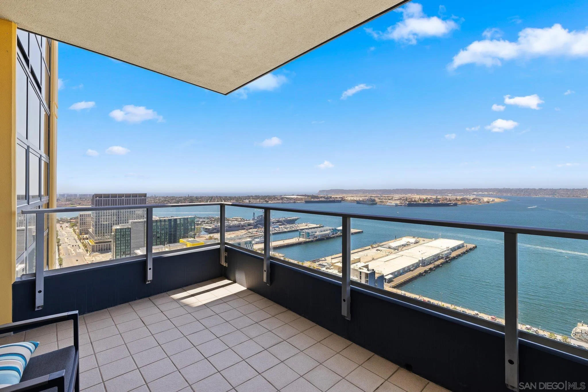https://cdn.realtyfeed.com/cdn/127/250044400/5f0ac86590f10c37cb12492bf4fad6b1.webp