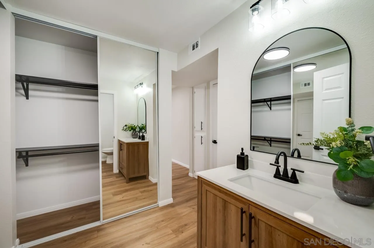 Photo #17: 250044412 Listing: Photo #17