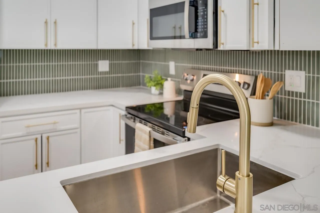 Photo #10: 250044412 Listing: Photo #10