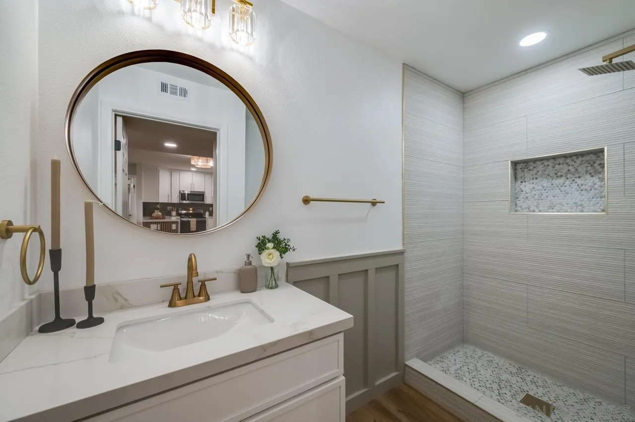 Photo #13: 250044412 Listing: Photo #13