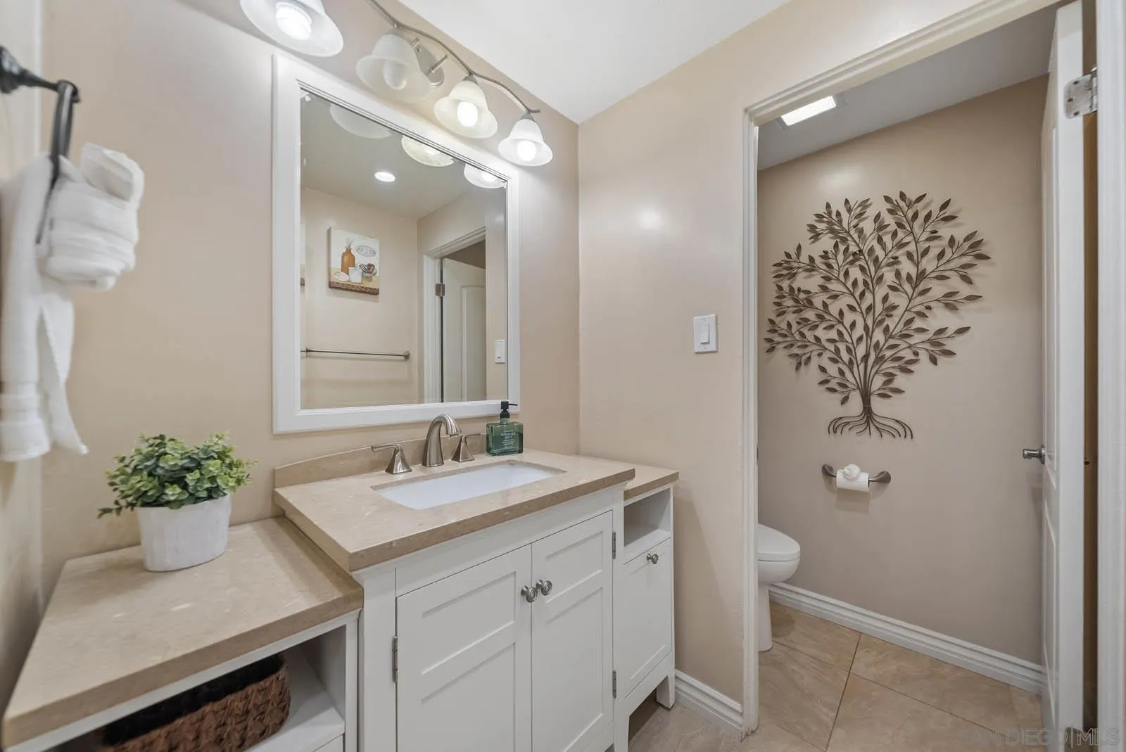 Photo #15: 250044413 Listing: Photo #15