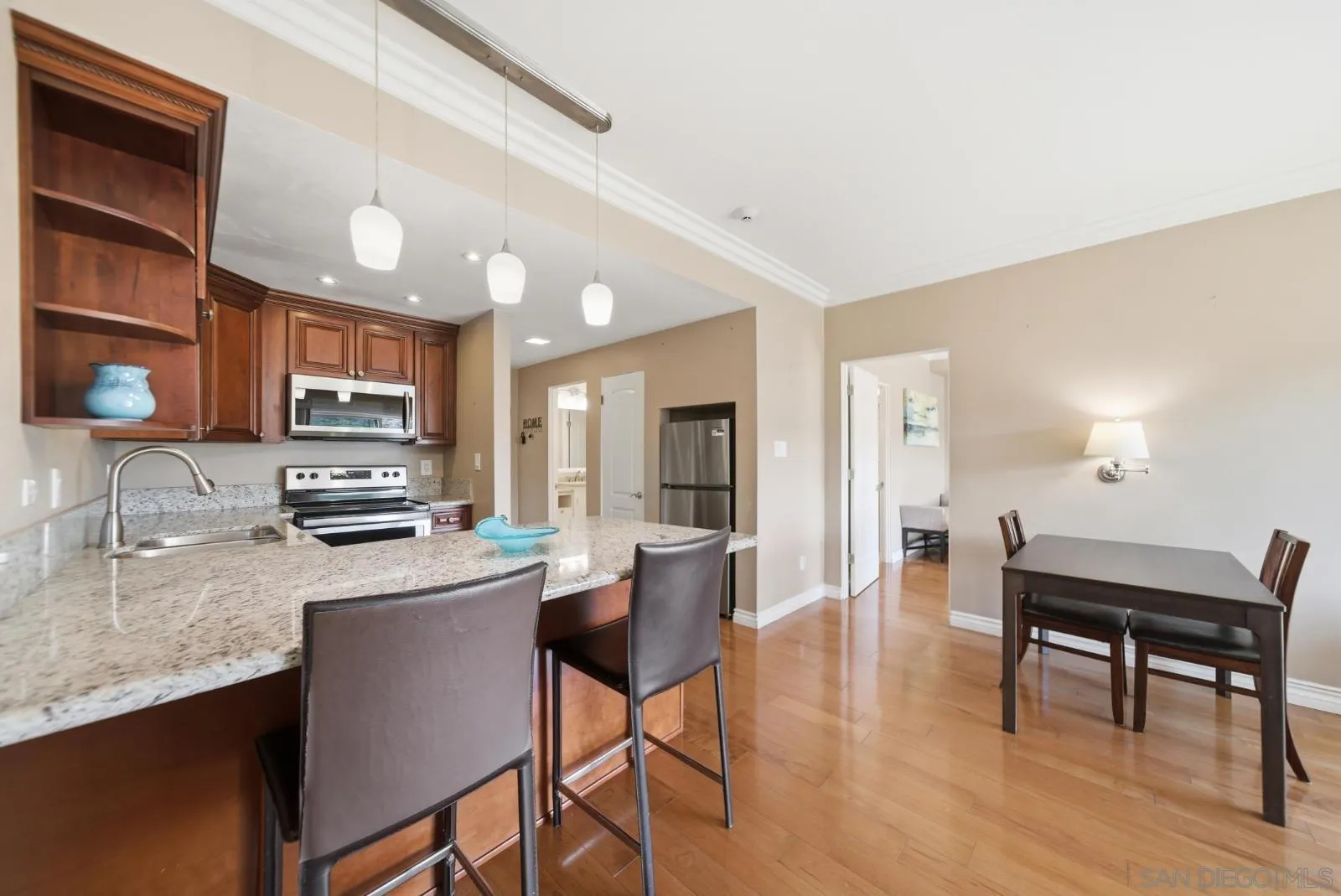 Photo #7: 250044413 Listing: Photo #7