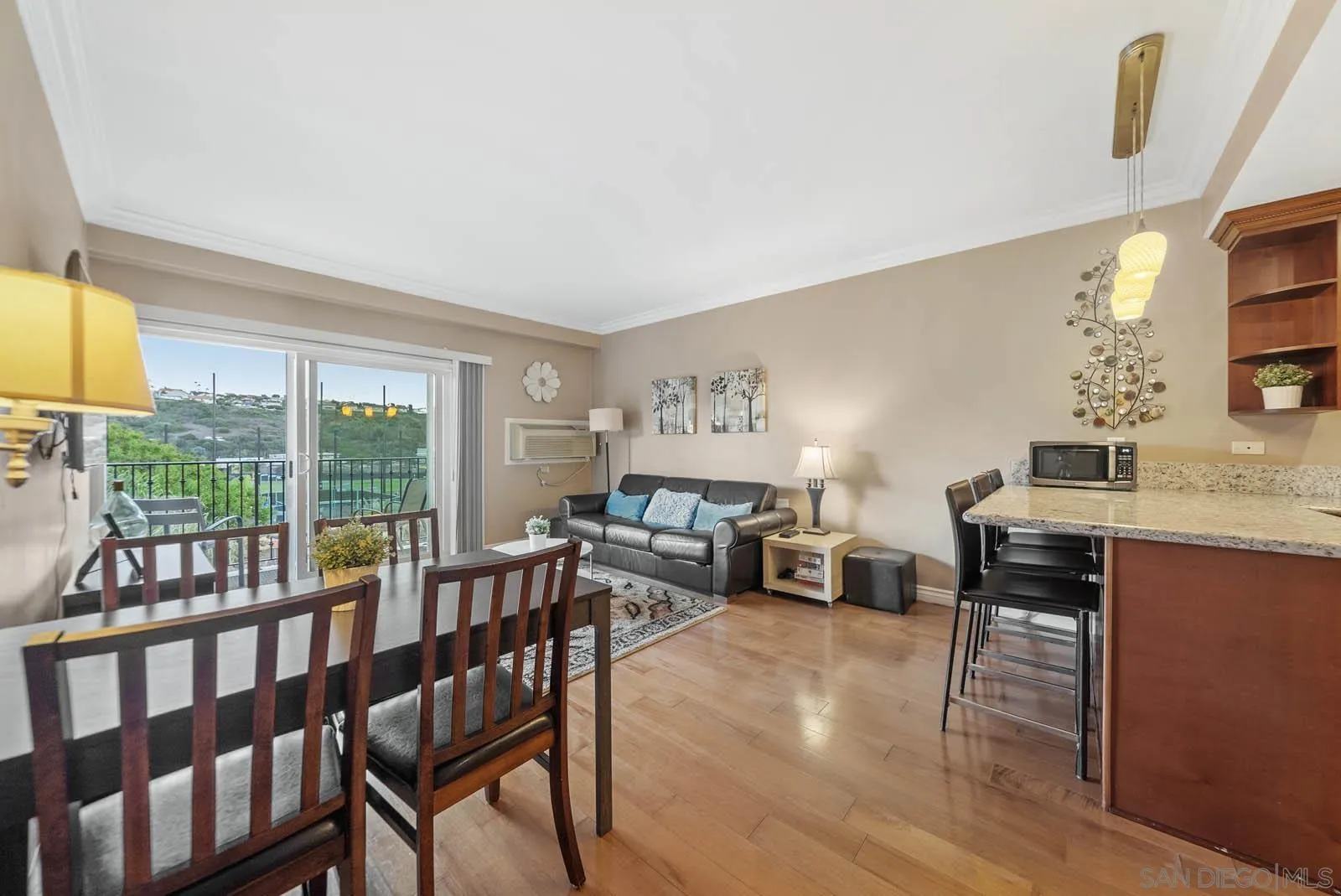 Photo #6: 250044413 Listing: Photo #6