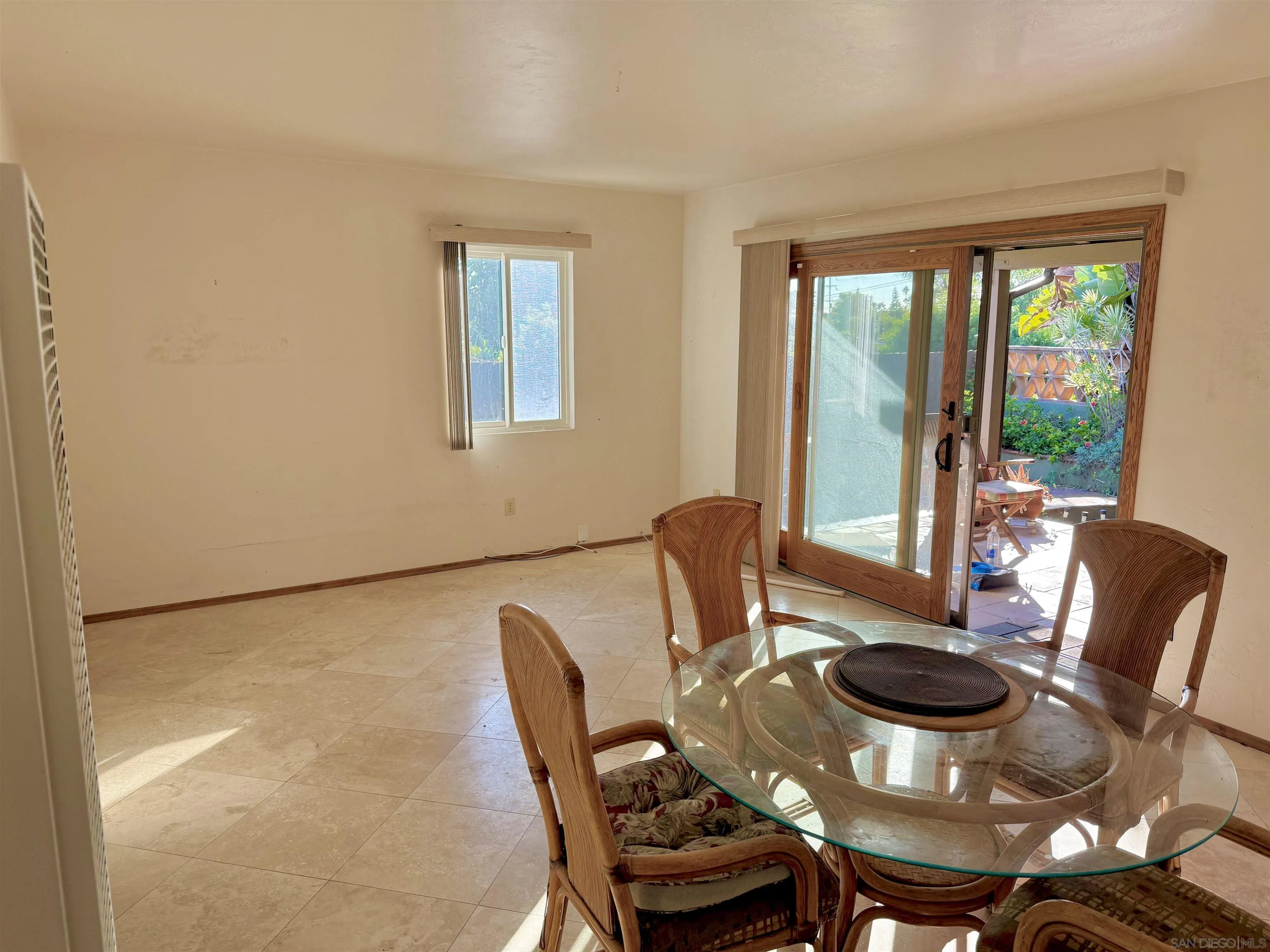 https://cdn.realtyfeed.com/cdn/127/250044415/179ec939c582197e6d2f57291178e1aa.webp