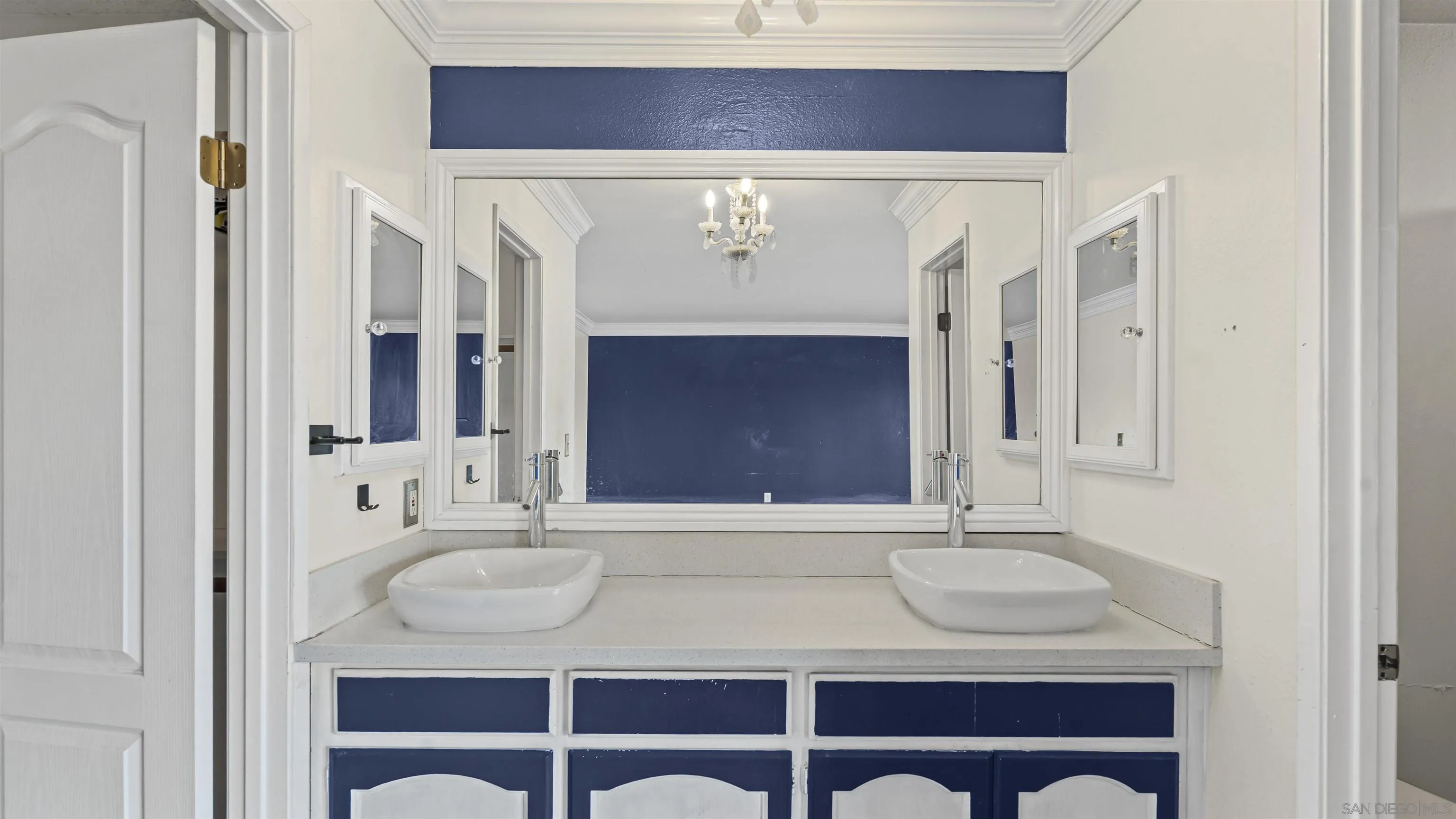 https://cdn.realtyfeed.com/cdn/127/250044419/8dbfa7e63a28cc01695bc909861400f9.webp