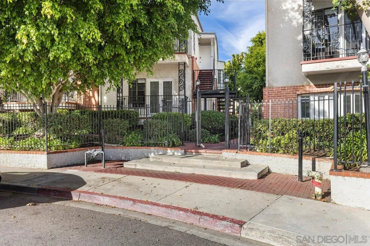 Photo #26: 250044427 Listing: Photo #26