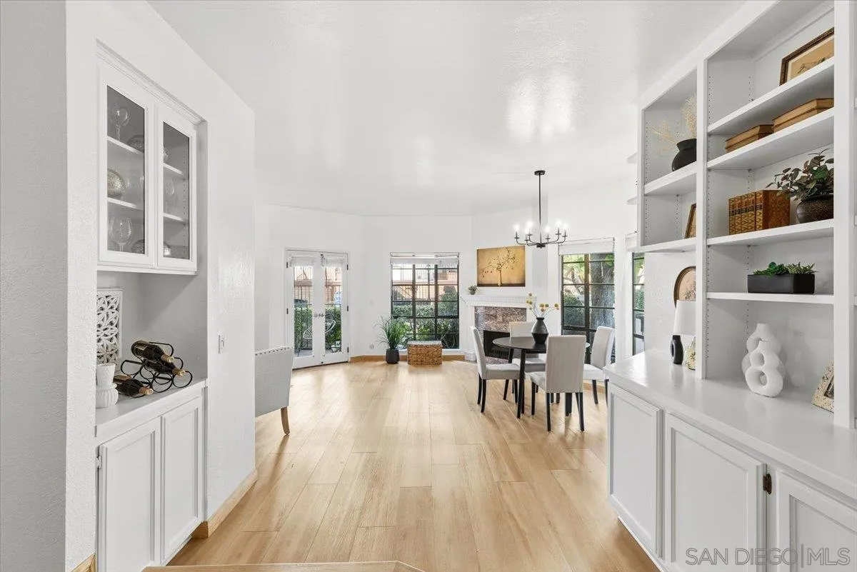 Photo #4: 250044427 Listing: Photo #4