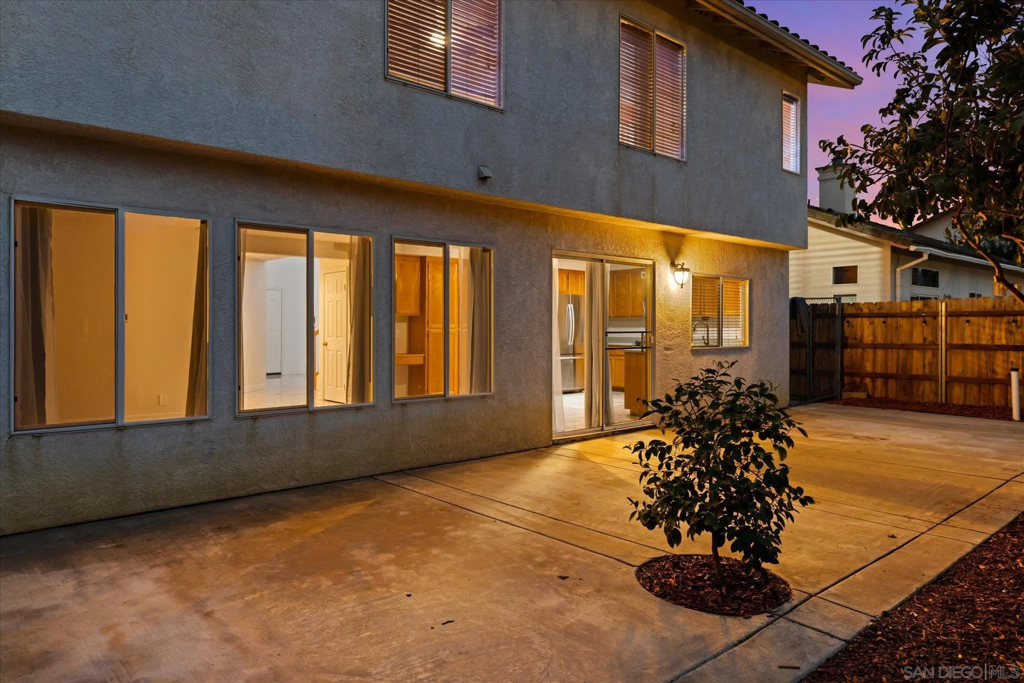 https://cdn.realtyfeed.com/cdn/127/250044434/561f499445298224a99ae2268e790a1f.webp