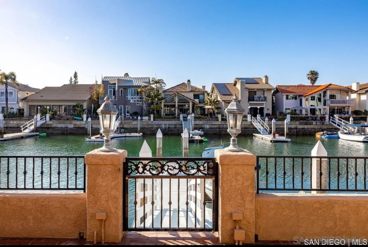 719 1st Place, Hermosa Beach, CA, 90254