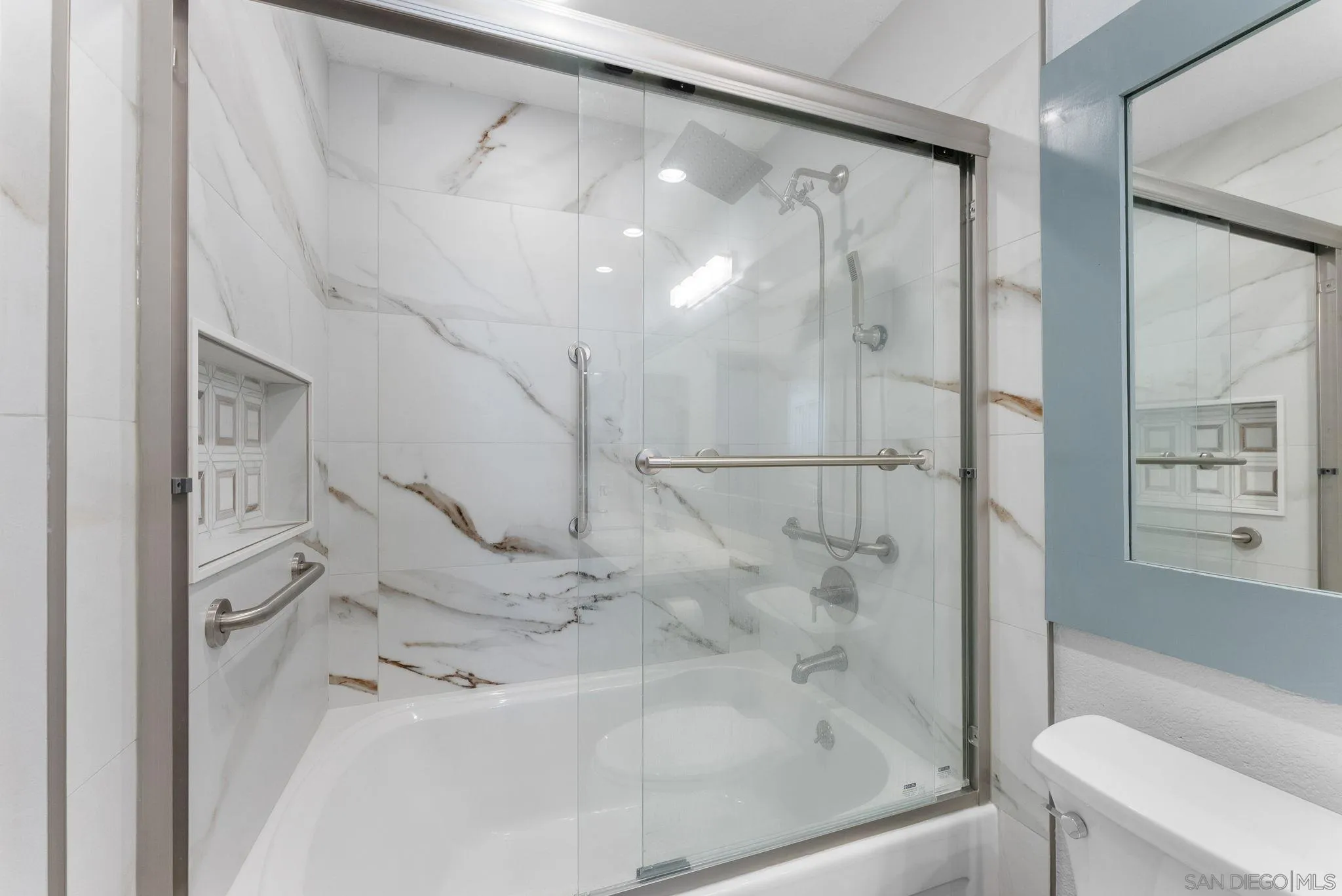 https://cdn.realtyfeed.com/cdn/127/250044443/001e6cb77755866566bee5bb267ad197.webp