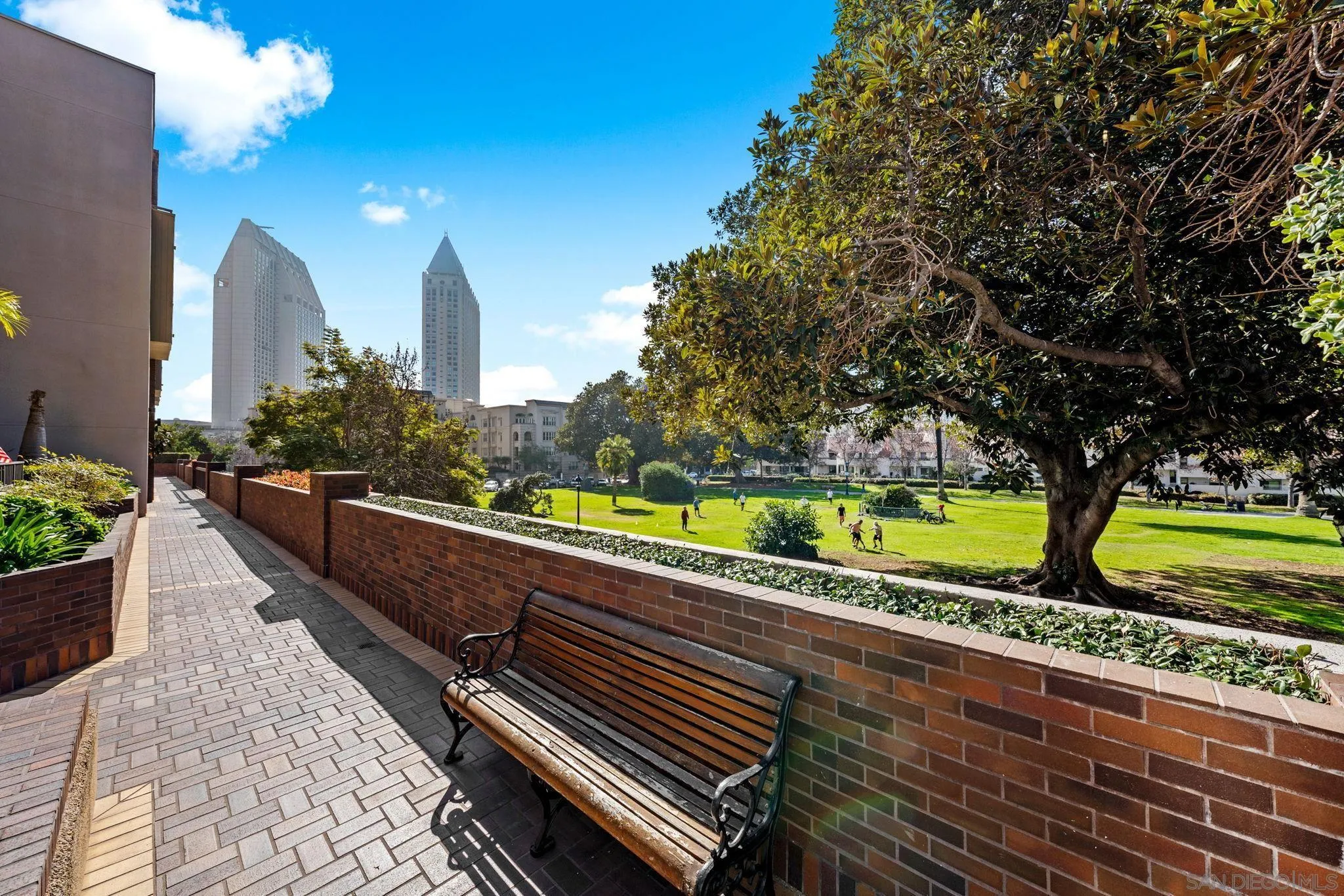 https://cdn.realtyfeed.com/cdn/127/250044443/0400e87af345e052156643fa270514f5.webp