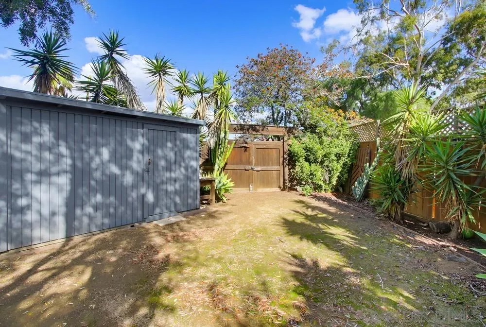 https://cdn.realtyfeed.com/cdn/127/250044455/2b9c66474b716a161bf857e13300f4f2.webp