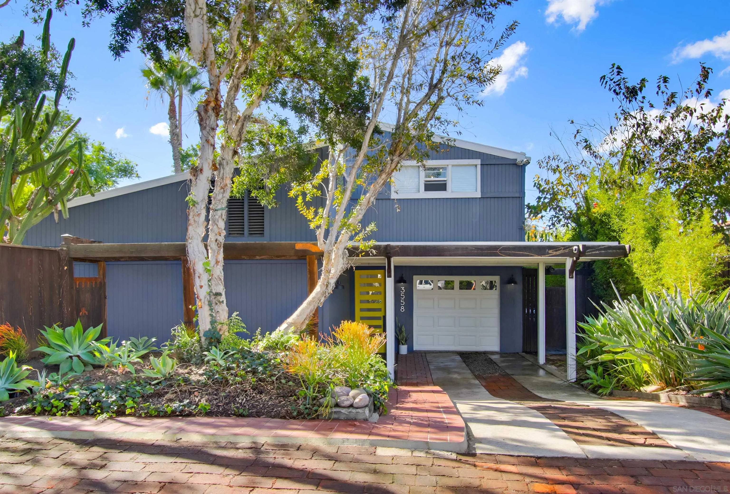 https://cdn.realtyfeed.com/cdn/127/250044455/383fa7f16d92084bbf9ce3275cdc0f78.webp
