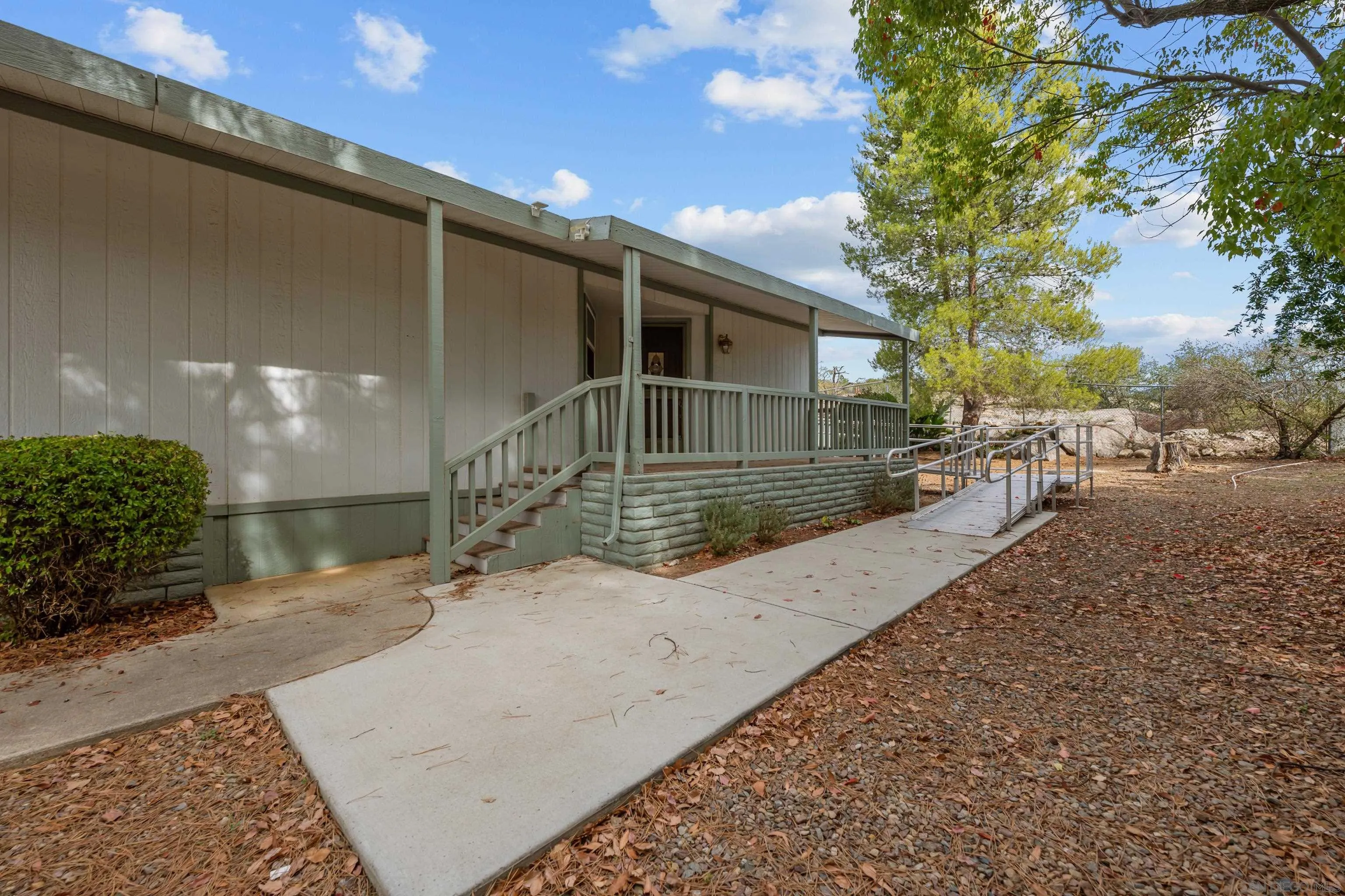 https://cdn.realtyfeed.com/cdn/127/250044465/3f509d8b8142770abede132fb379ecda.webp