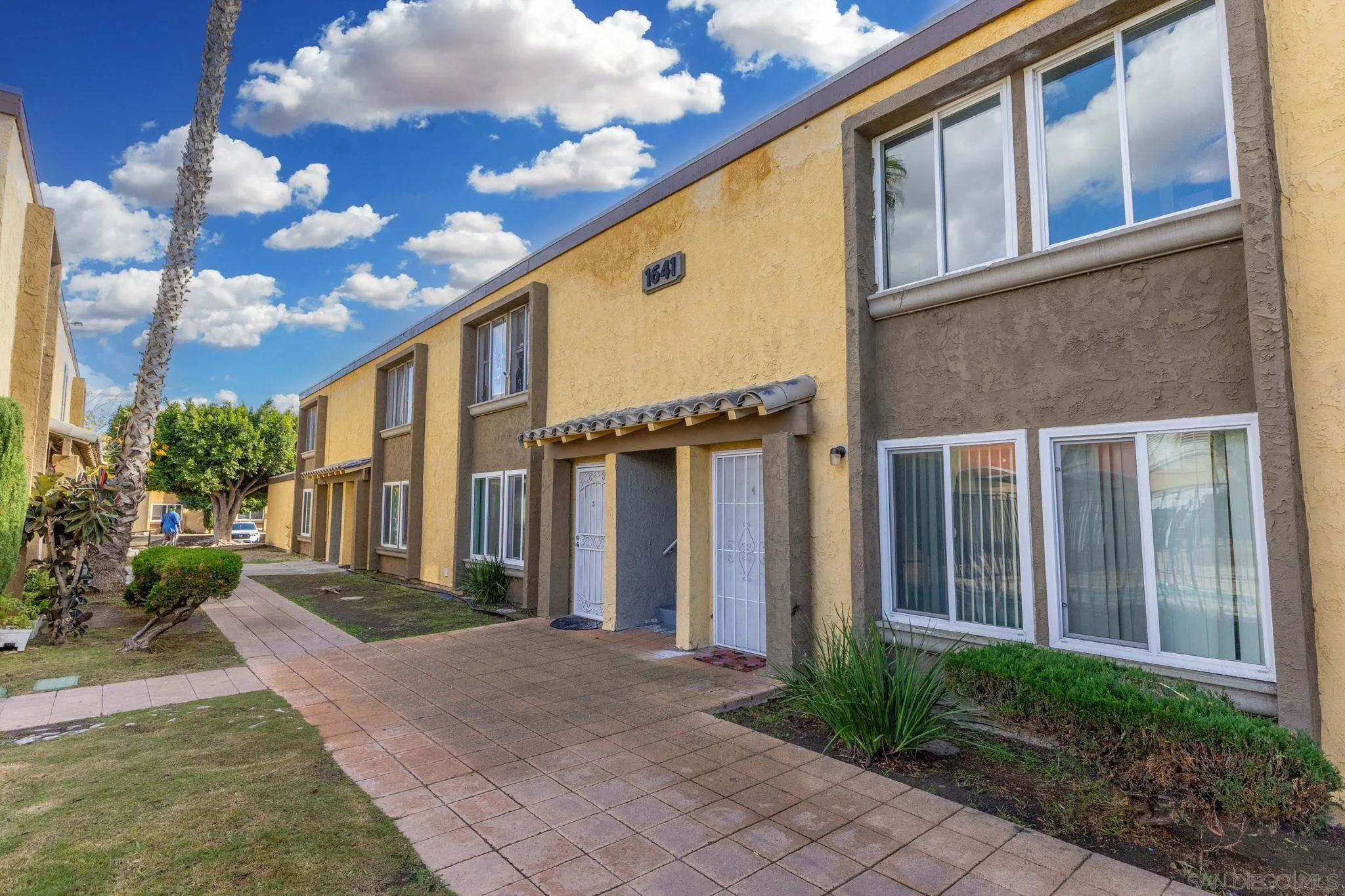 Photo #2: 250044468 Listing: Photo #2