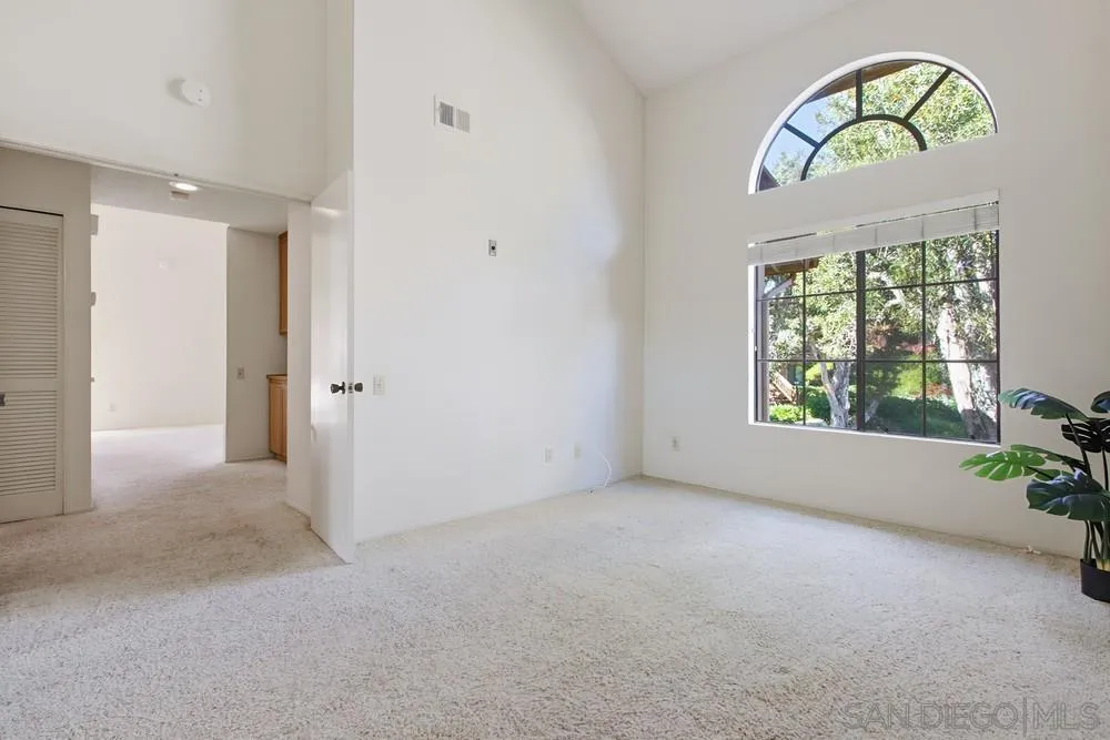 Photo #21: 250044475 Listing: Photo #21