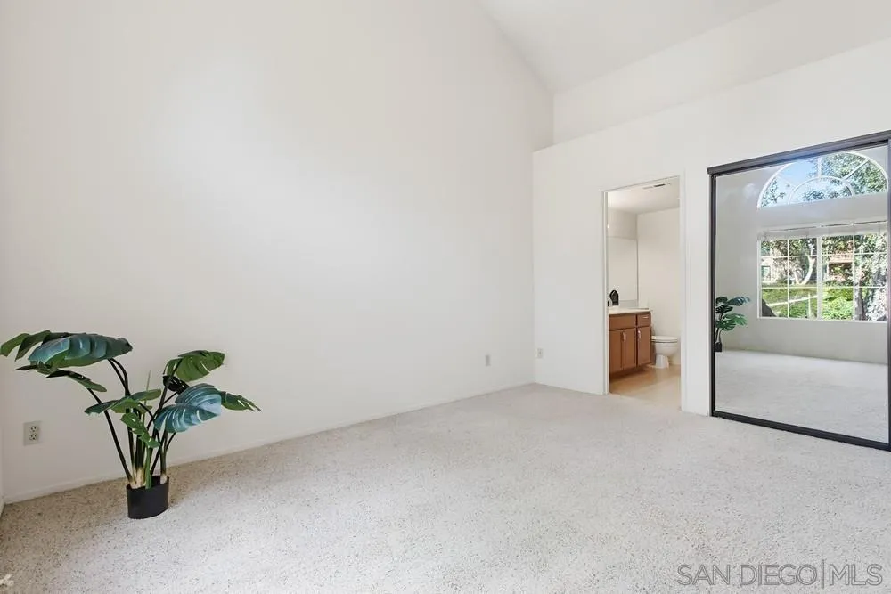 Photo #22: 250044475 Listing: Photo #22