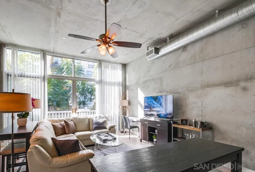 https://cdn.realtyfeed.com/cdn/127/250044477/10572f8323915fb305ad357541a2ebd9.webp