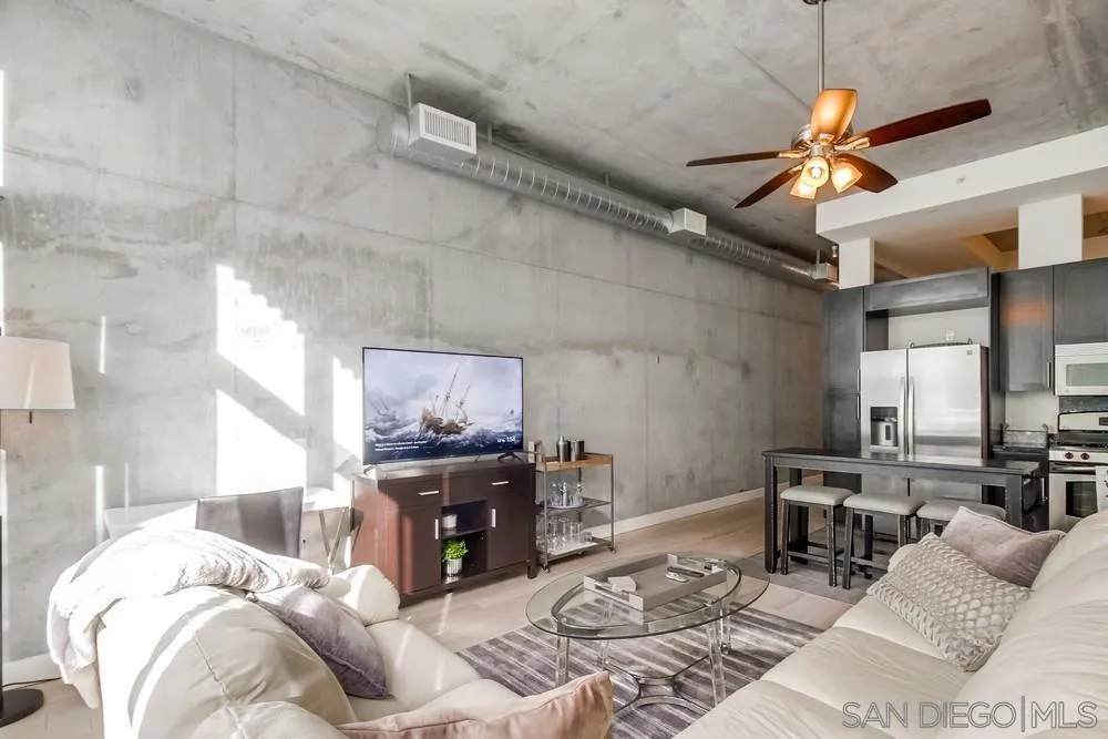 https://cdn.realtyfeed.com/cdn/127/250044477/7f02e1fe3686259c6a8ba146a17684f9.webp