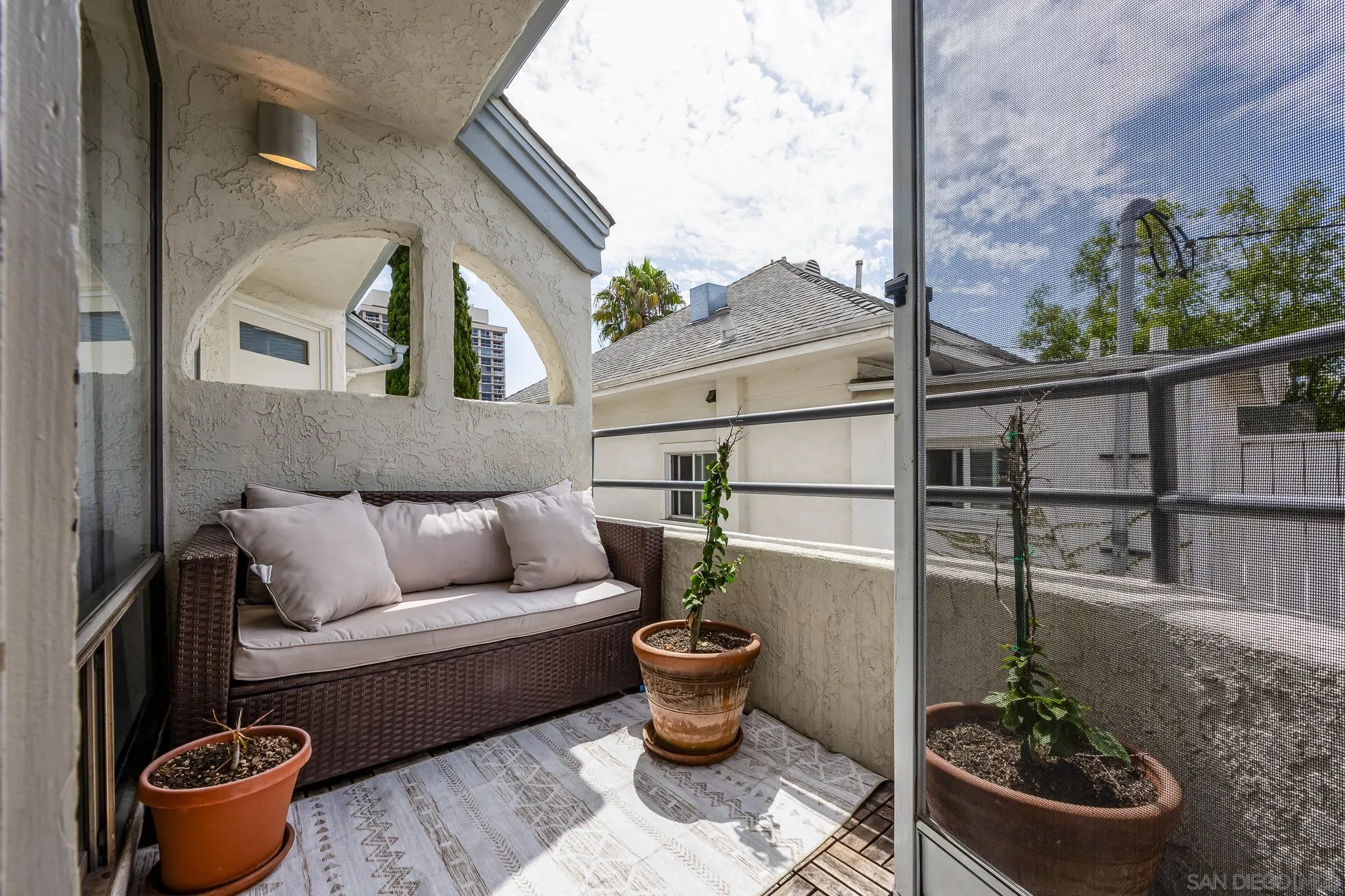 https://cdn.realtyfeed.com/cdn/127/250044483/c8aea6903a58637bd7576011e5420086.webp