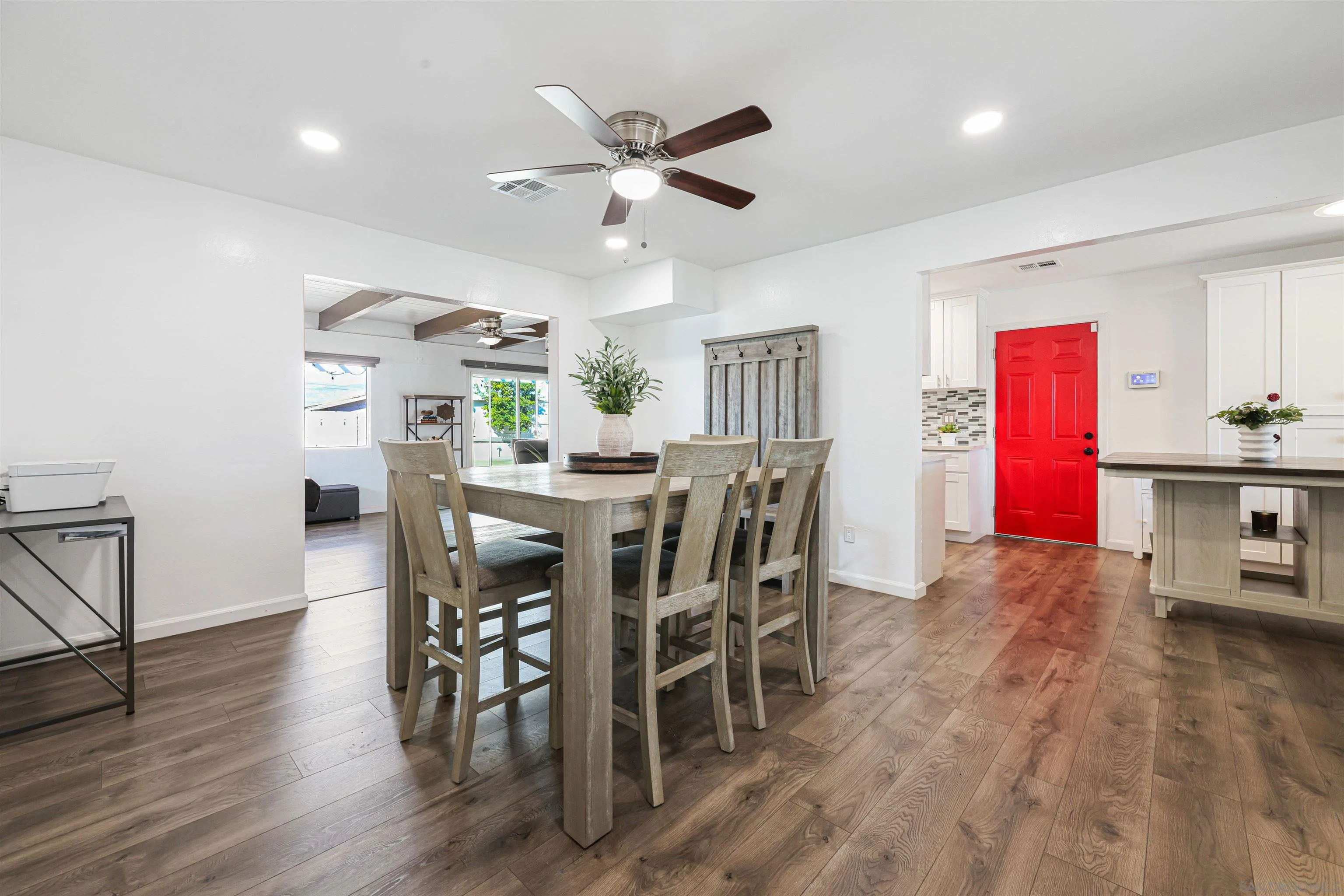 https://cdn.realtyfeed.com/cdn/127/250044485/836889e127646625d333fa788eba6a02.webp