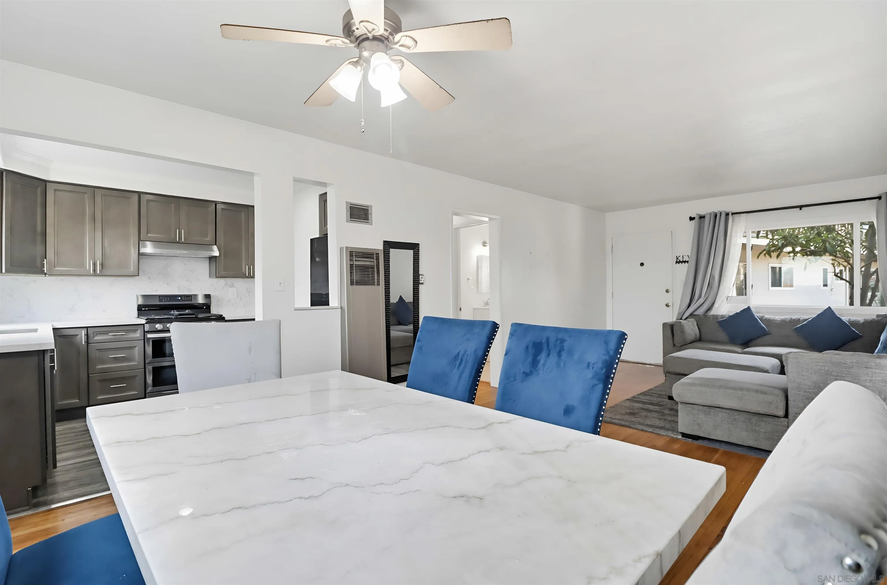 https://cdn.realtyfeed.com/cdn/127/250044487/1126143130124f39d833f1ac2b806560.webp