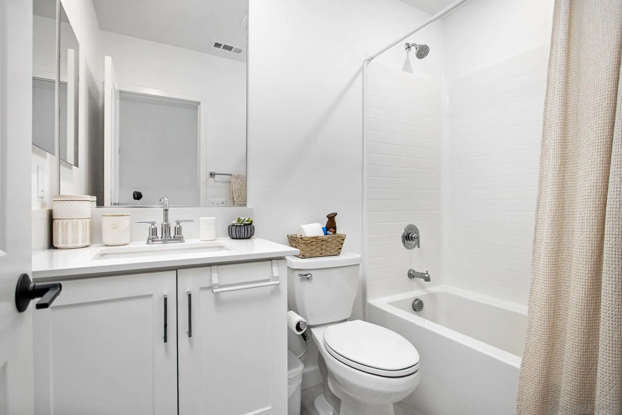 Photo #21: 250044492 Listing: Photo #21