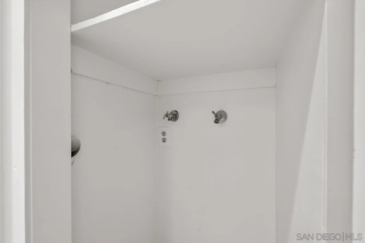 Photo #20: 250044499 Listing: Photo #20