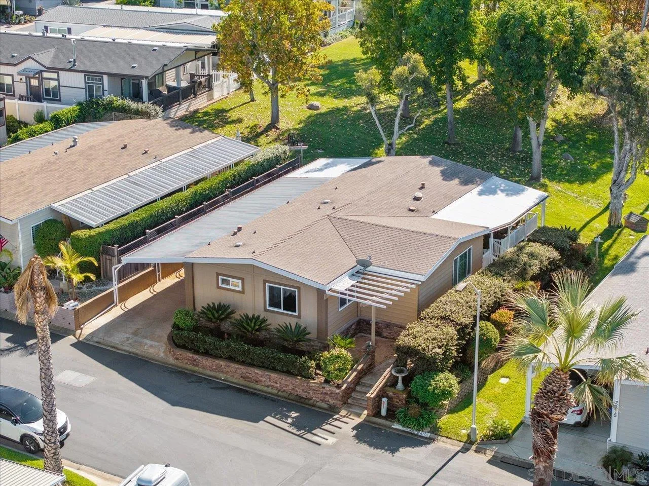 https://cdn.realtyfeed.com/cdn/127/250044505/bb0d9293c450bde785ab544e47914ed2.webp