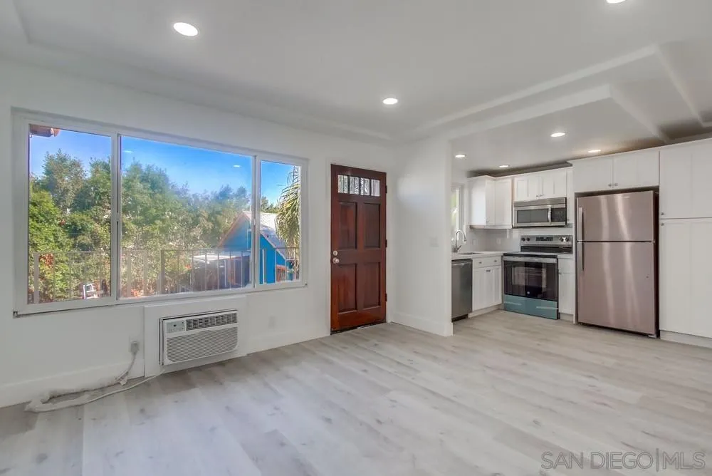 https://cdn.realtyfeed.com/cdn/127/250044511/dd370767db78b2aeead46955d761809a.webp