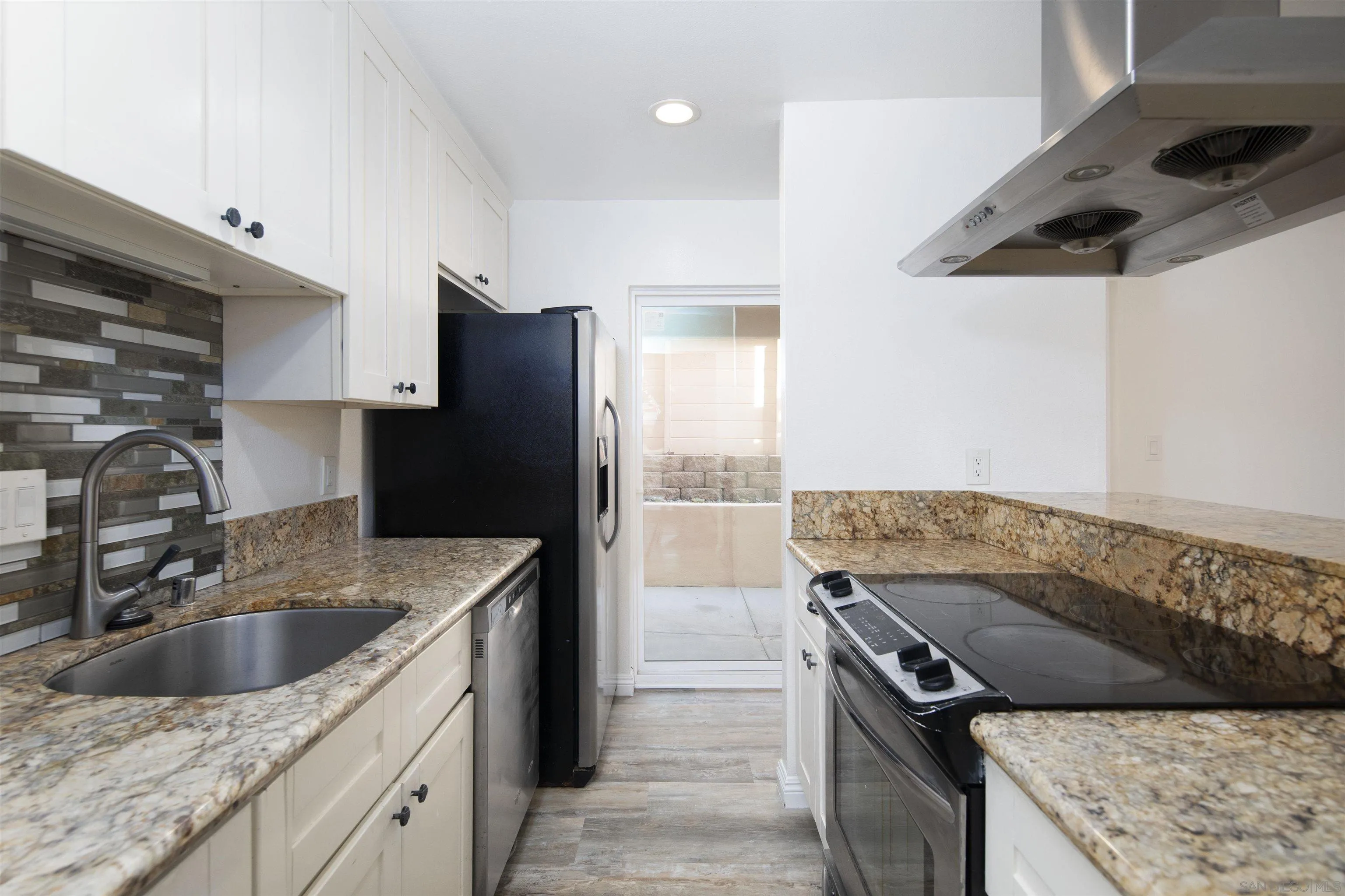 Photo #14: 250044519 Listing: Photo #14