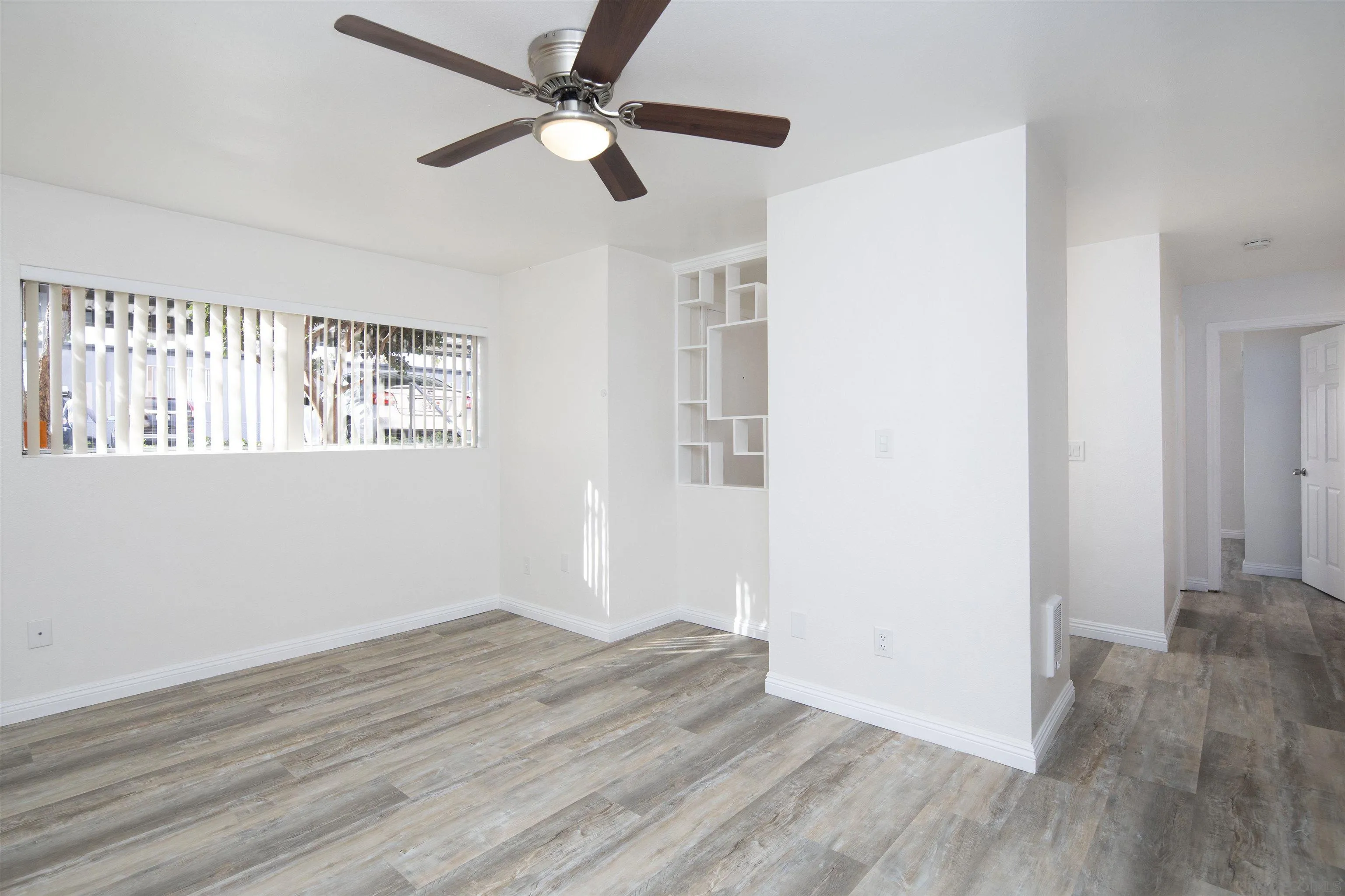 Photo #8: 250044519 Listing: Photo #8