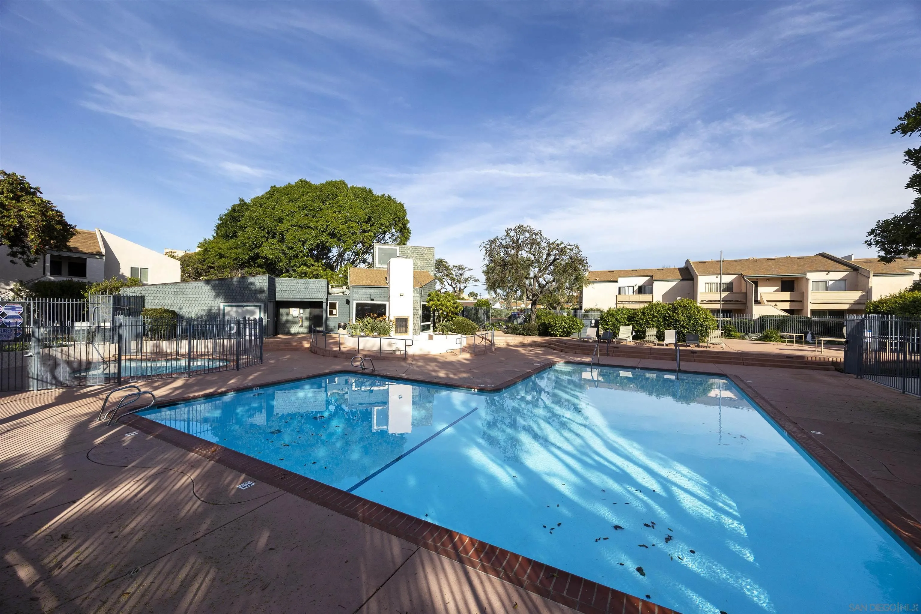 Photo #3: 250044519 Listing: Photo #3