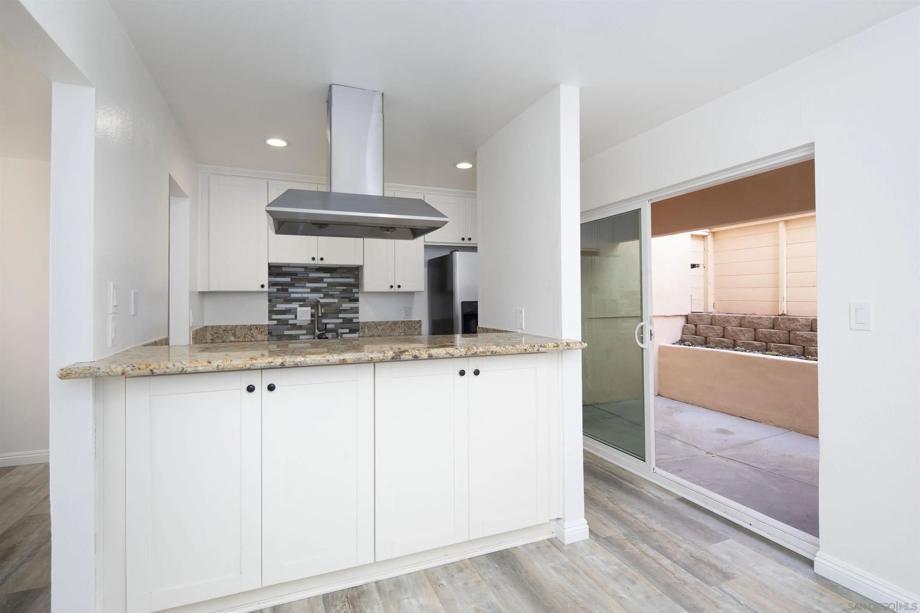 Photo #10: 250044519 Listing: Photo #10