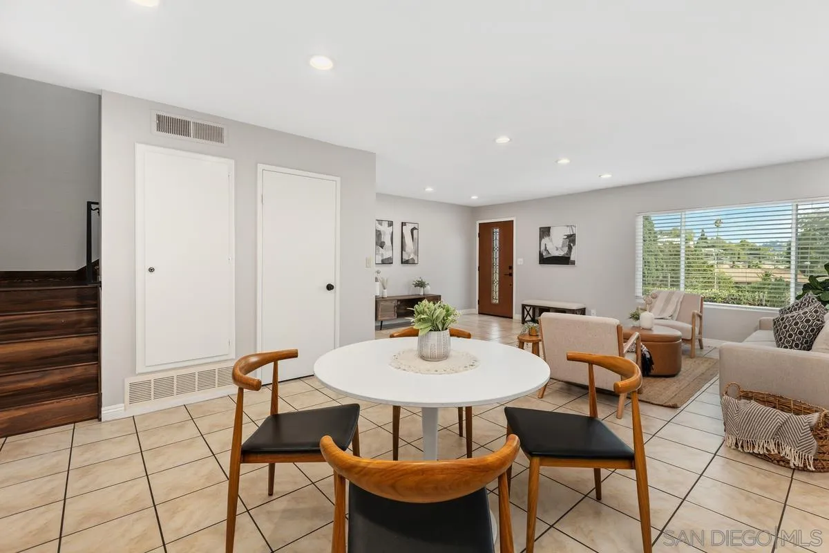 Photo #7: 250044524 Listing: Photo #7