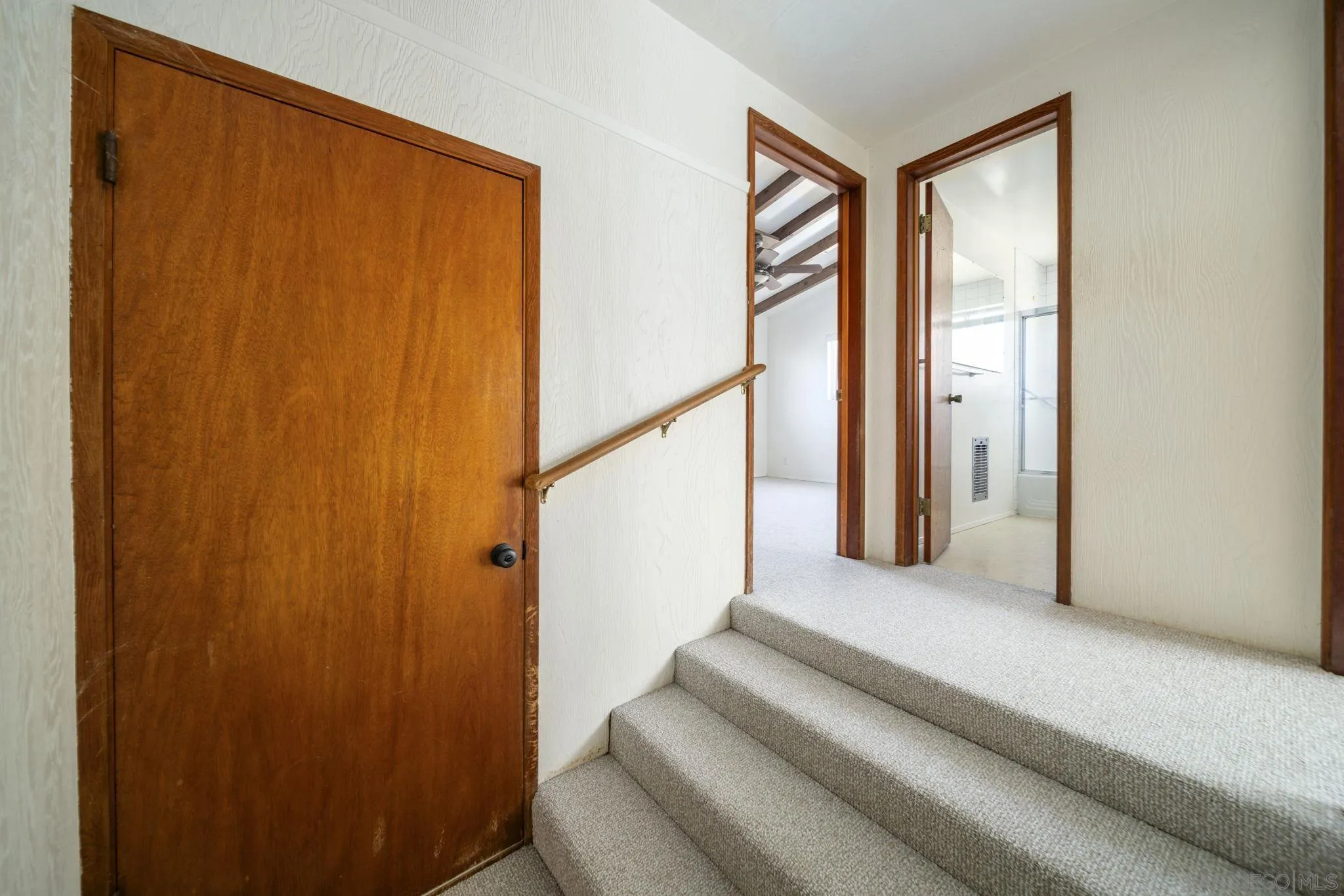 Photo #17: 250044527 Listing: Photo #17